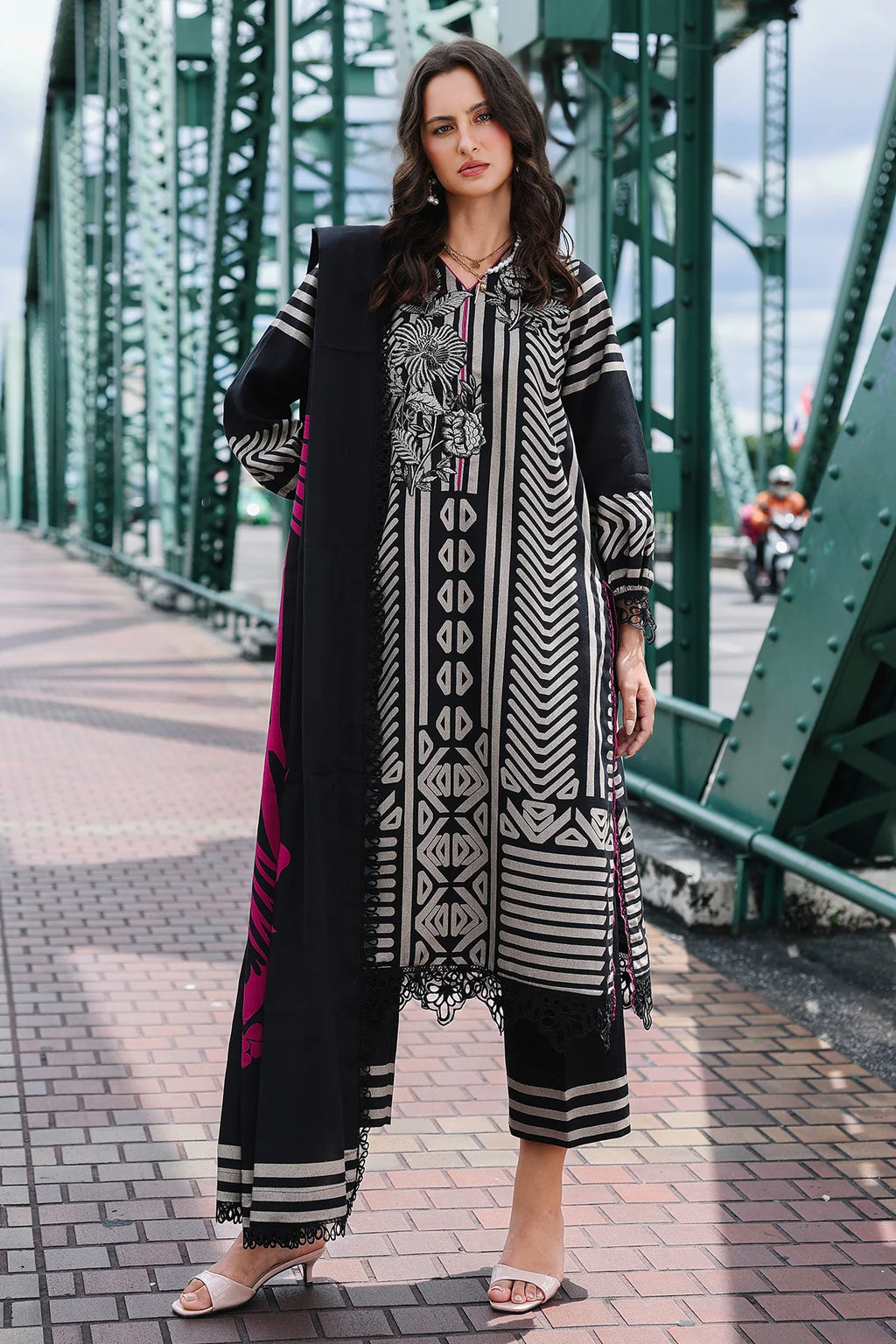 3-PC Unstitched Embroidered Linen Collection CCW6-01