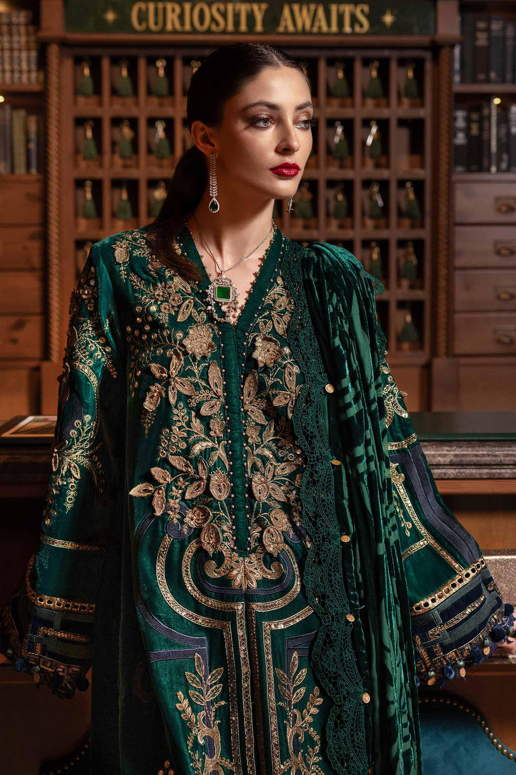 3 Piece Unstitched Embroidered Velvet Suit WL-1302-Emerald Green