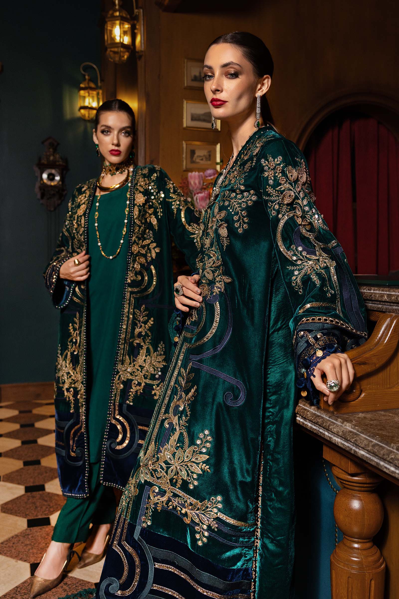 3 Piece Unstitched Embroidered Velvet Suit WL-1302-Emerald Green