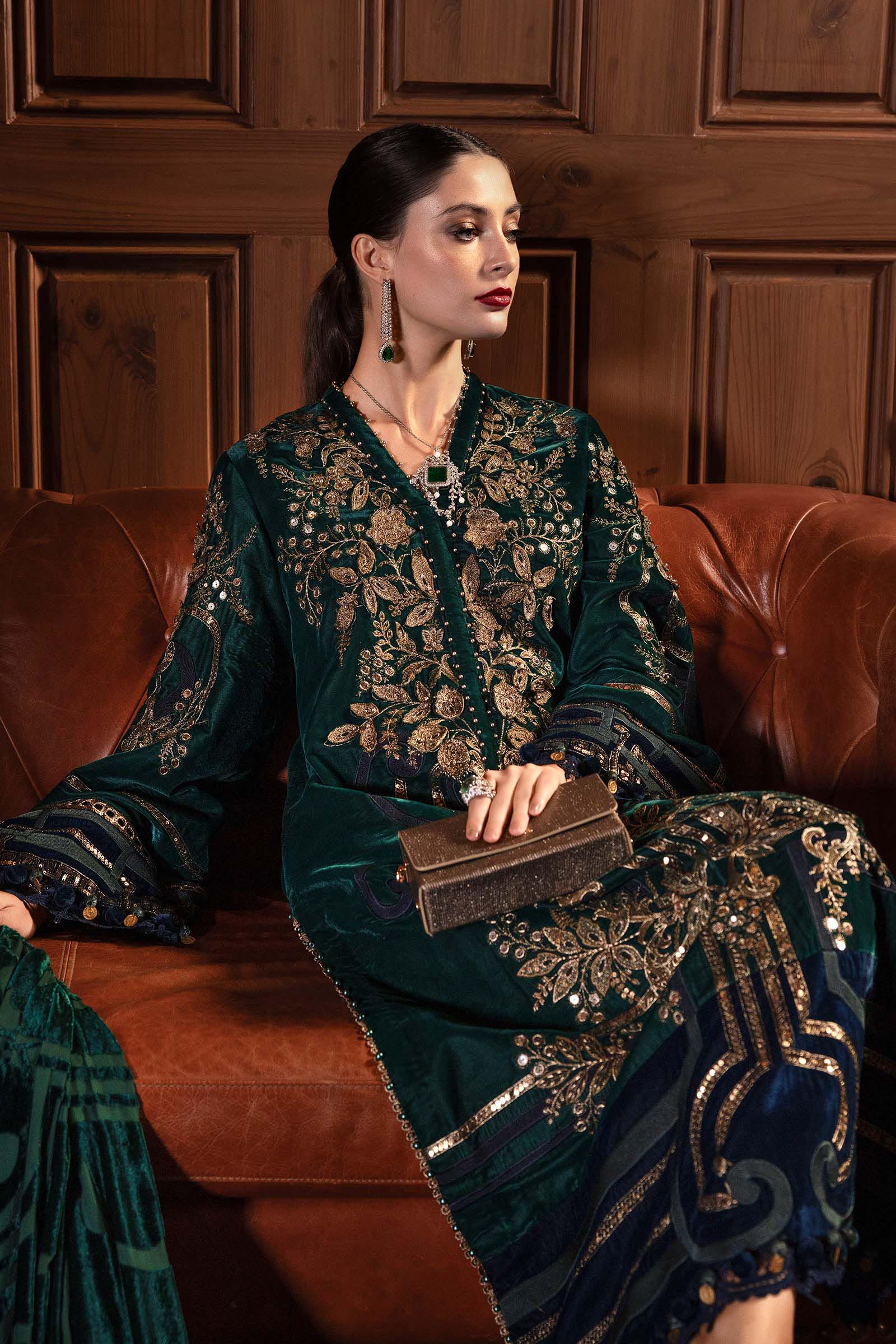 3 Piece Unstitched Embroidered Velvet Suit WL-1302-Emerald Green
