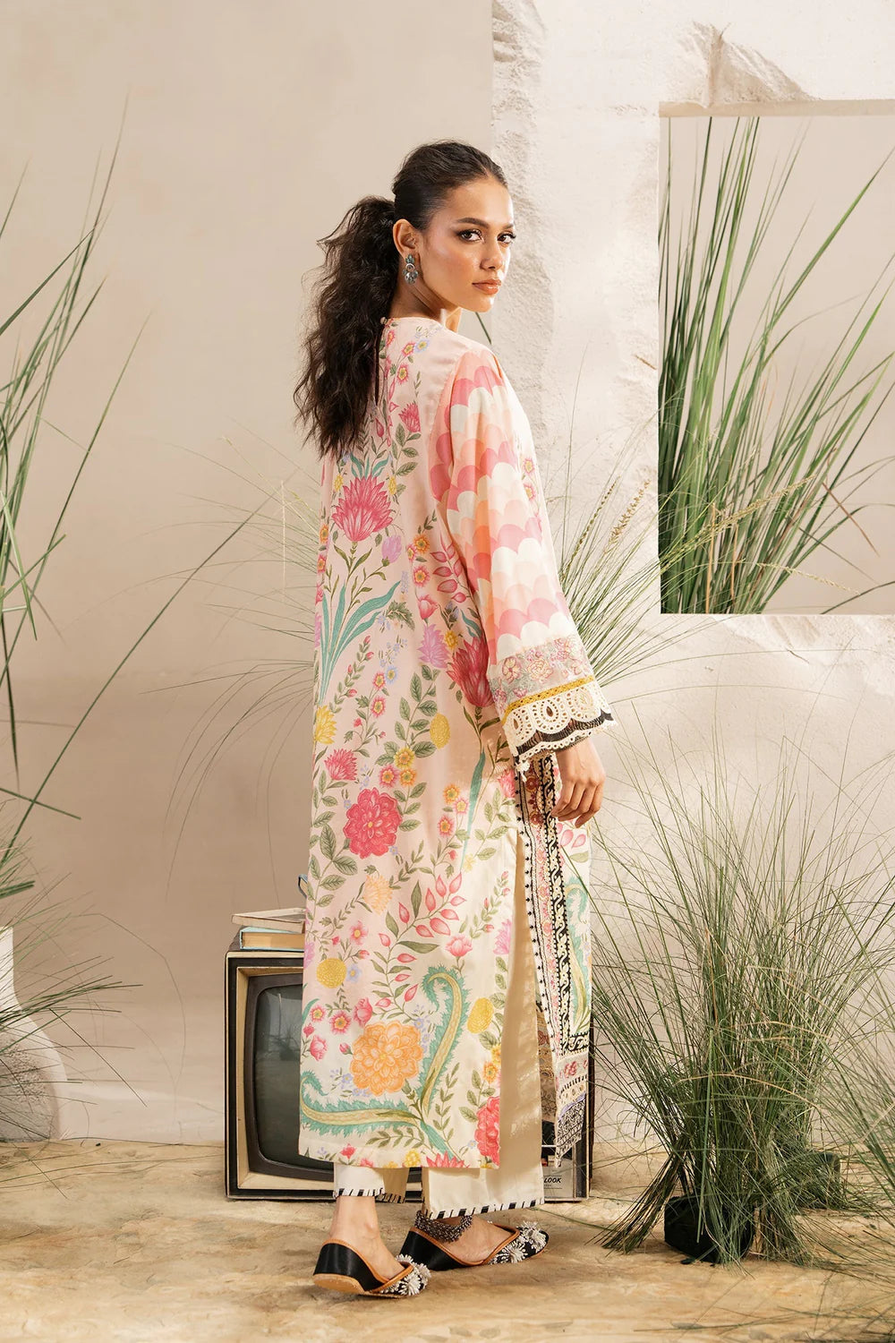 EMBROIDERED SUIT | ETHNC