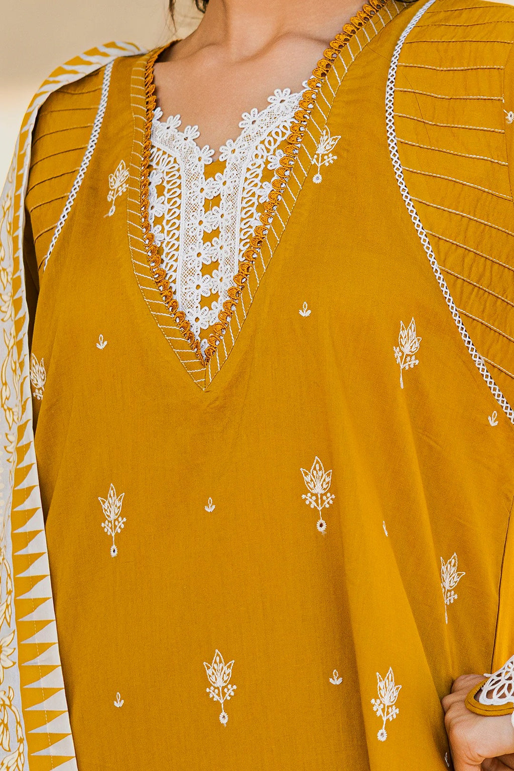 Embroidered Shirt Shalwar Dupatta - 0829