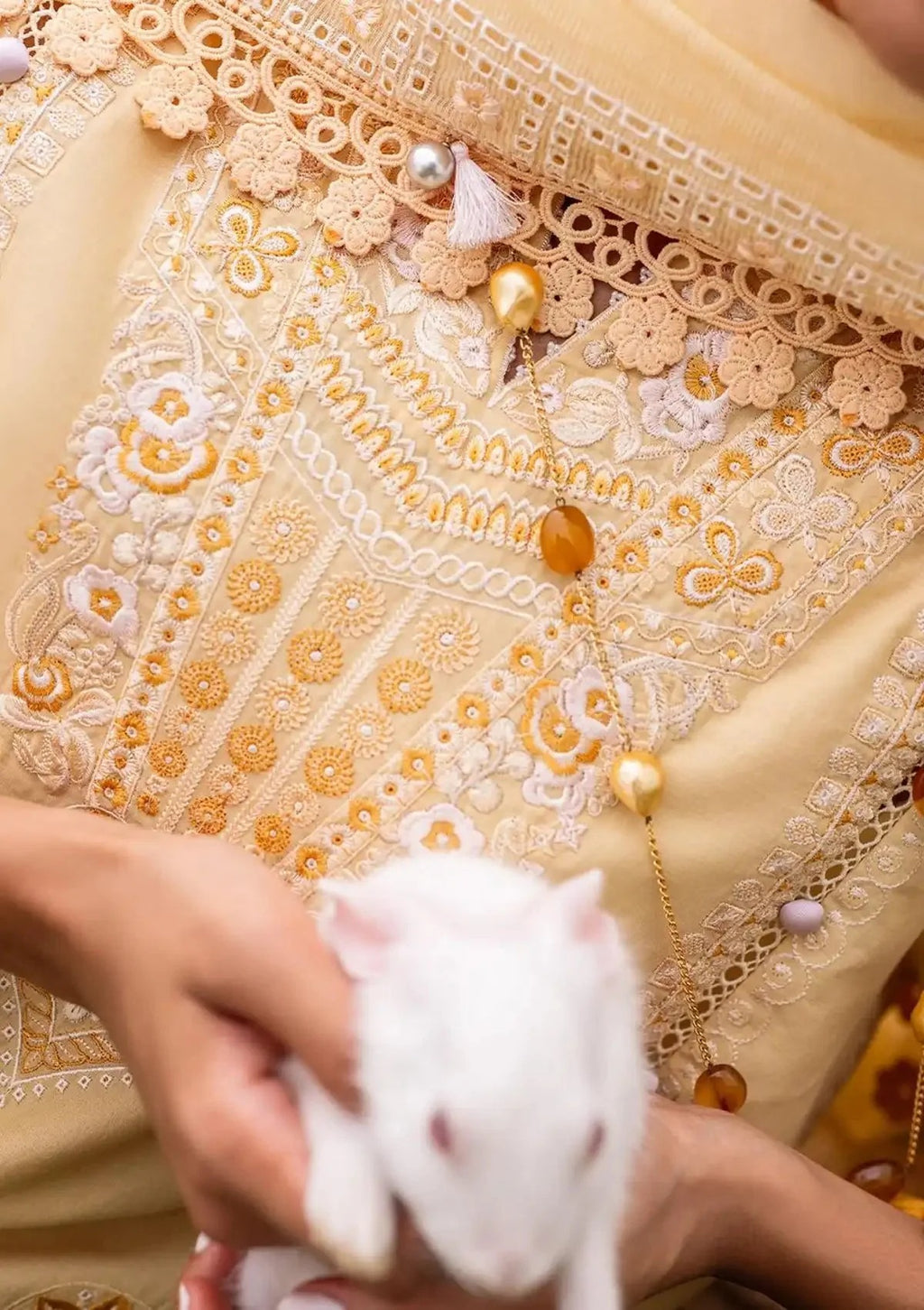 Siraa by Sadaf Fawad Khan Embroidered Lawn Unstitched 3Pc Suit - ZAPHIRA (A)